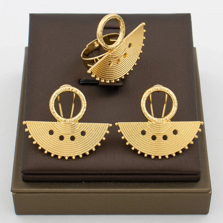 African 18k Gold Color Earrings Ring Jewelry Set for Women Irregular Design Clip Earrings and Finger Ring Set for Weddings Party